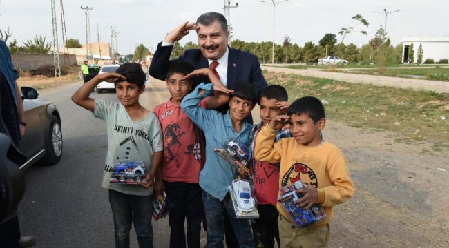 Sağlık Bakanı Koca: Dualarımız Kahraman Mehmetçikle