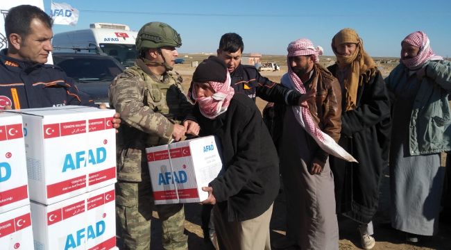 Barış Pınarı Harekat Bölgesine İnsani Yardımlar Devam Ediyor