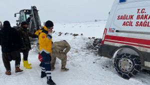 Yardıma Giden Ekiplere Kar Engel Olamadı