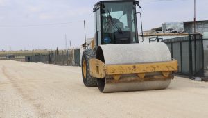   Karaköprü Kırsalında Yollar Çamurdan Kurtarılıyor