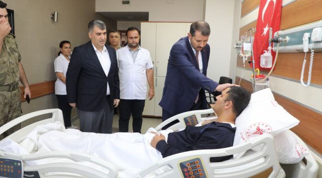 Vali Salih Ayhan, Yaralı Askerlerimizi Hastanede Ziyaret Etti