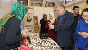 Gıda ve Yöresel Ürünler Fuarına Vatandaşlardan Yoğun İlgi