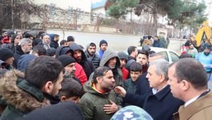 Başkan Beyazgül Depremzedelerle Tek Tek İlgilendi