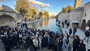 Farklı ülkelerden gelen öğrencilerden Urfa'ya ziyaret