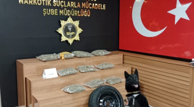 Urfa'da durdurulan araçta paketler halinde uyuşturucu ele geçirildi