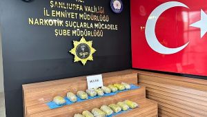 Urfa'da durdurulan bir araçta yüklü miktarda uyuşturucu ele geçirildi