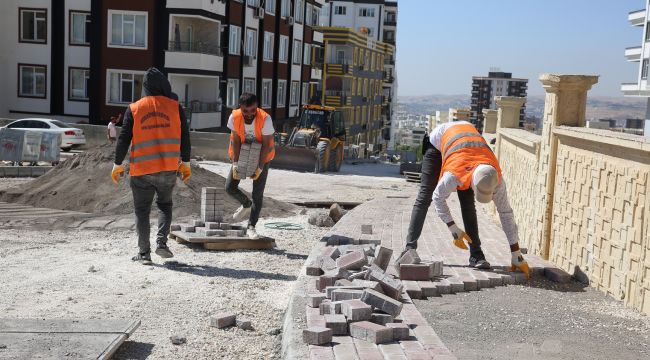 Batıkent’te Yollar Kilitli Parke ile Döşeniyor