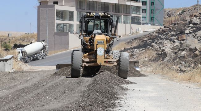 Karaköprü’de  Yol Ağı Her Geçen Gün Genişliyor