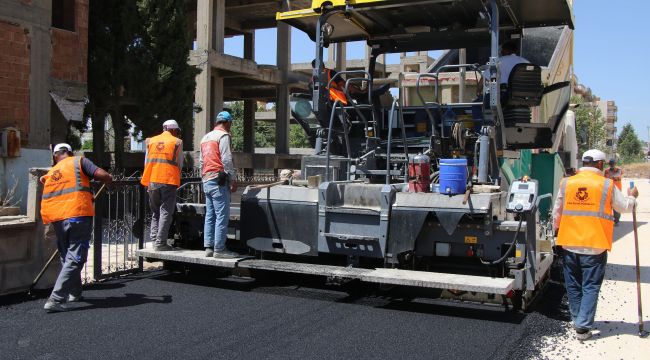 Haliliye’de Sıcak Asfalt Çalışmaları Devam Ediyor