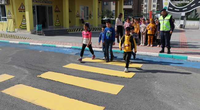 Haliliye Çocuk Trafik Eğitim Parkı İle Bilinçli Nesil Yetişiyor 