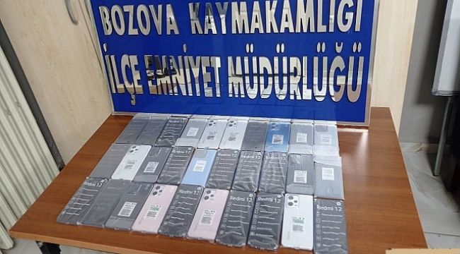 Şanlıurfa'da çok sayıda kaçak cep telefonu ele geçirildi