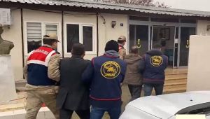 Cinayet suçundan aranan zanlılar Bozova'da yakalandı