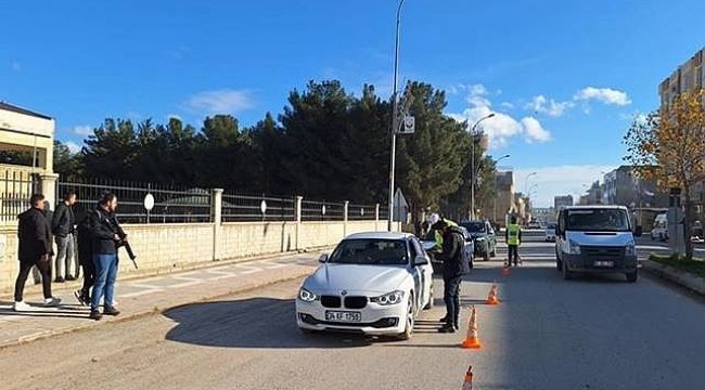 Urfa'da Emniyeti yaptığı uygulamada çeşitli suçlardan aranan 46 şahıs yakalandı