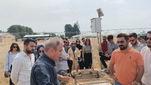 Harran Üniversitesi Ziraat Fakültesi Hocalarından GAPTAEM Talat Demirören Araştırma ve Uygulama Çiftliği'ne Teknik Gezi