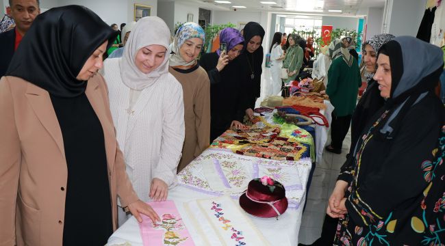 Haliliye Belediyesi İle Üreten Kadinlarin El Emekleri Sergilendi