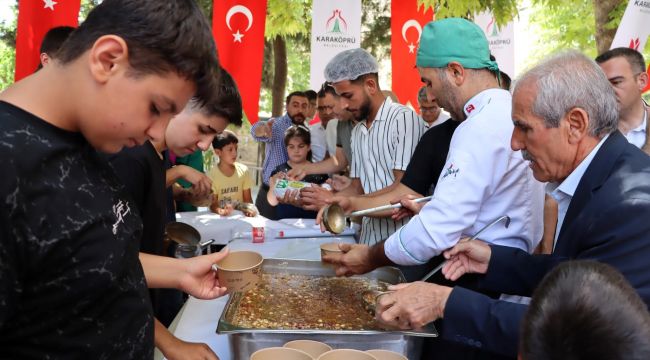 Karaköprü Belediyesinden Vatandaşlara Aşure İkramı