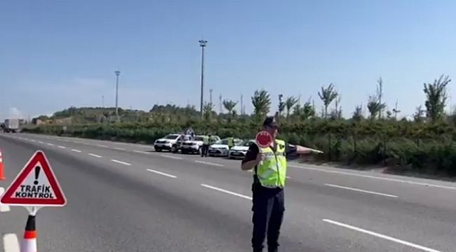 Ülke Genelinde Trafik Denetimleri Devam Ediyor! Binlerce Sürücüye Ceza Yağdı