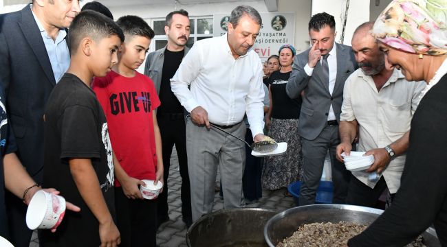 Vali Şıldak Kısas‘ta Aşure Etkinliğine Katıldı