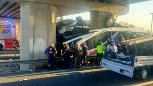 Katliam Gibi Otobus Kazası: 11 Ölü