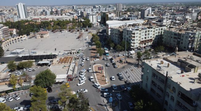 Büyükşehirden Evren Sanayi Oto Galericiler Sitesi Koridorunda Yol Düzenleme Çalışması