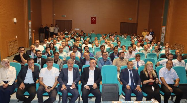 Yöneticilere Belediye Mevzuatı Eğitimi Verildi