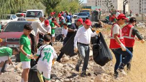 Karaköprü’de “Kirletmemek Medeniyettir” Kampanyası Sürüyor