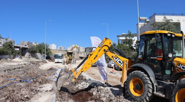 Karaköprü’de Yeni Yol Açma Çalışmaları Devam Ediyor