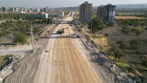 Mehmetçik Mahallesinde Yeni Açılan Yolda Asfalt Hazırlığı Yapılıyor