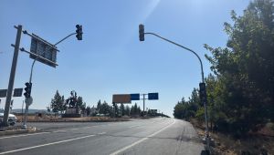 Şanlıurfa-Diyarbakır Yolu Kabahaydar Kavşağına Sinyalizasyon Sistemi Kuruldu