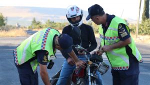 Şanlıurfa’da Kask Denetimleri Devam Ediyor