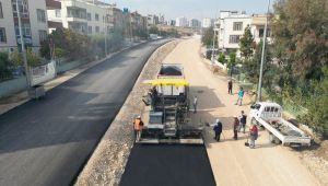  Büyükşehir Belediyesi'nden Batıkent Mahallesinde Asfaltlama Çalışması