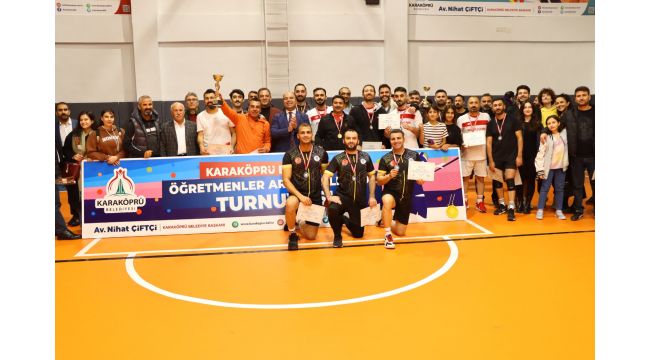 Karaköprü’de Öğretmenler Arası Voleybol Turnuvası Tamamlandı