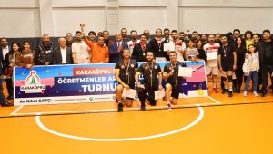 Karaköprü'de Öğretmenler Arası Voleybol Turnuvası Tamamlandı