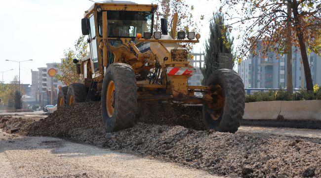 Büyükşehir Ataşehir Maşuk - Toki Yolunda Asfalt Öncesi Çalışmalara Başladı