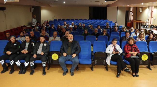 Büyükşehir Belediyesi’nden Sağlıkçılara Afet Farkındalık Eğitimi