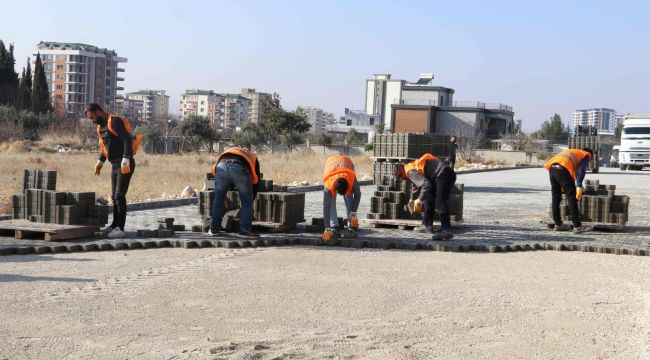 Karaköprü'de Yeni Yollarda Üst Yapı Çalışmaları Sürüyor