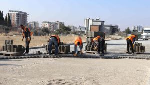 Karaköprü'de Yeni Yollarda Üst Yapı Çalışmaları Sürüyor