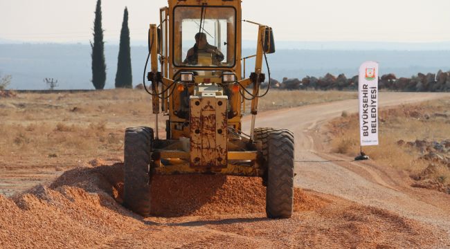 Kırsal Hizmetler Halfeti İlçesinde Yol Çalışmalarını Sürdürüyor