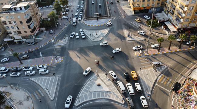 Uçaksavar Kavşağında Trafik Rahatlatıldı: Vatandaşlar Memnun