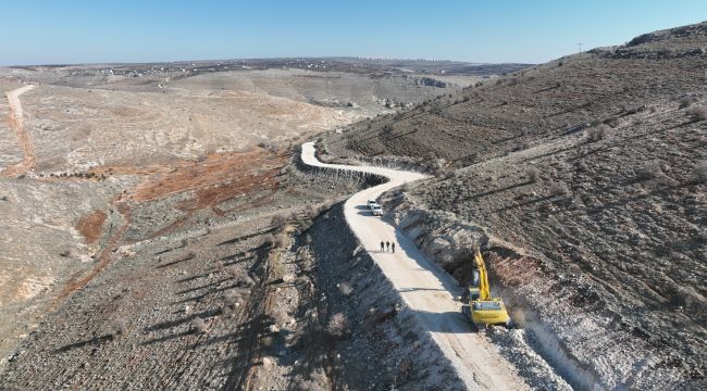 Büyükşehir Belediyesi, Karaköprü Kırsalında Yol Çalışmalarını Sürdürüyor