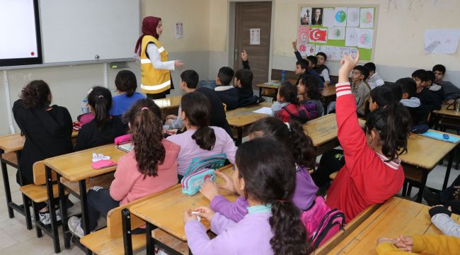 Haliliye Belediyesi, Öğrencilere Yönelik Eğitim Seminerleri Düzenliyor