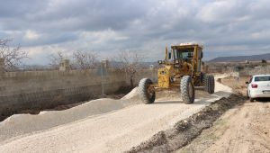 Büyükşehir Belediyesi, Kırsal Alanda Yol Çalışmalarına Hız Verdi