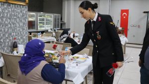 Şanlıurfa İl Jandarma Komutanlığı, Aziz Şehit ve Gazi Ailelerine İftar Yemeği Düzenledi